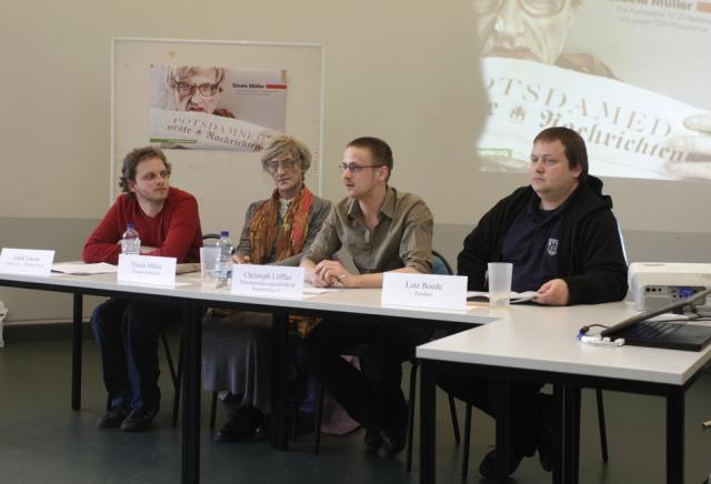 Gisela Müller und ihre Enkel und Freunde